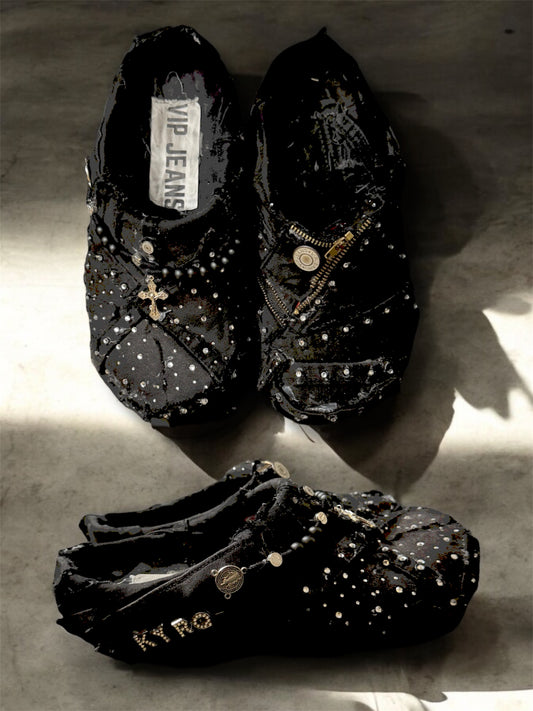 Black Rhinestone Kyros